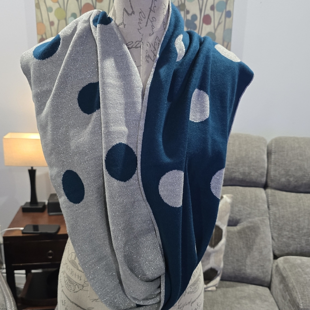 Infinity Scarf Double Sided - Picture 2 of 7